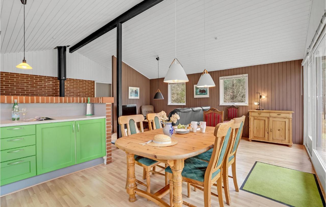 Beautiful Home In Herning With Kitchen Eksteriør billede