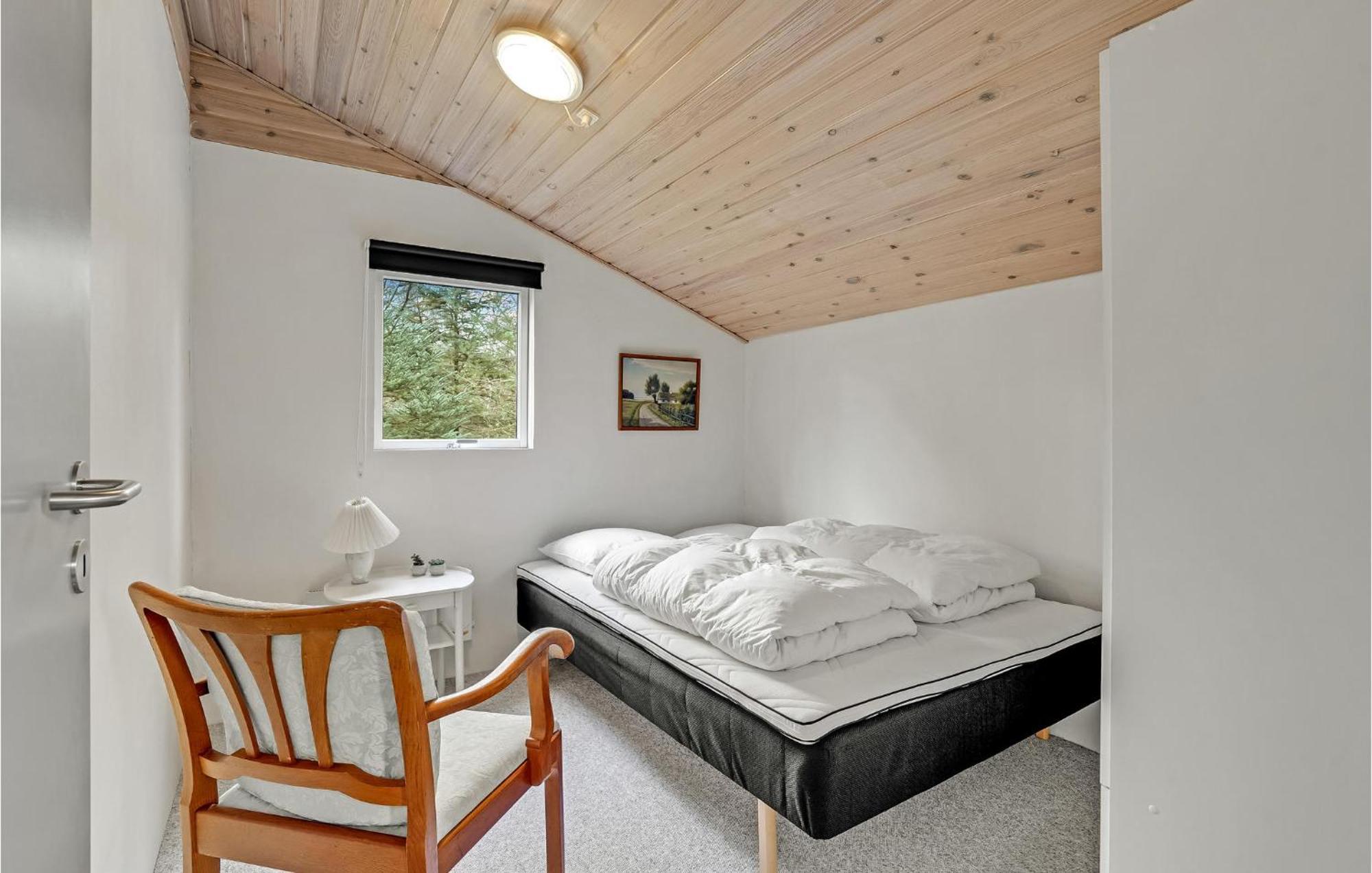 Beautiful Home In Herning With Kitchen Eksteriør billede