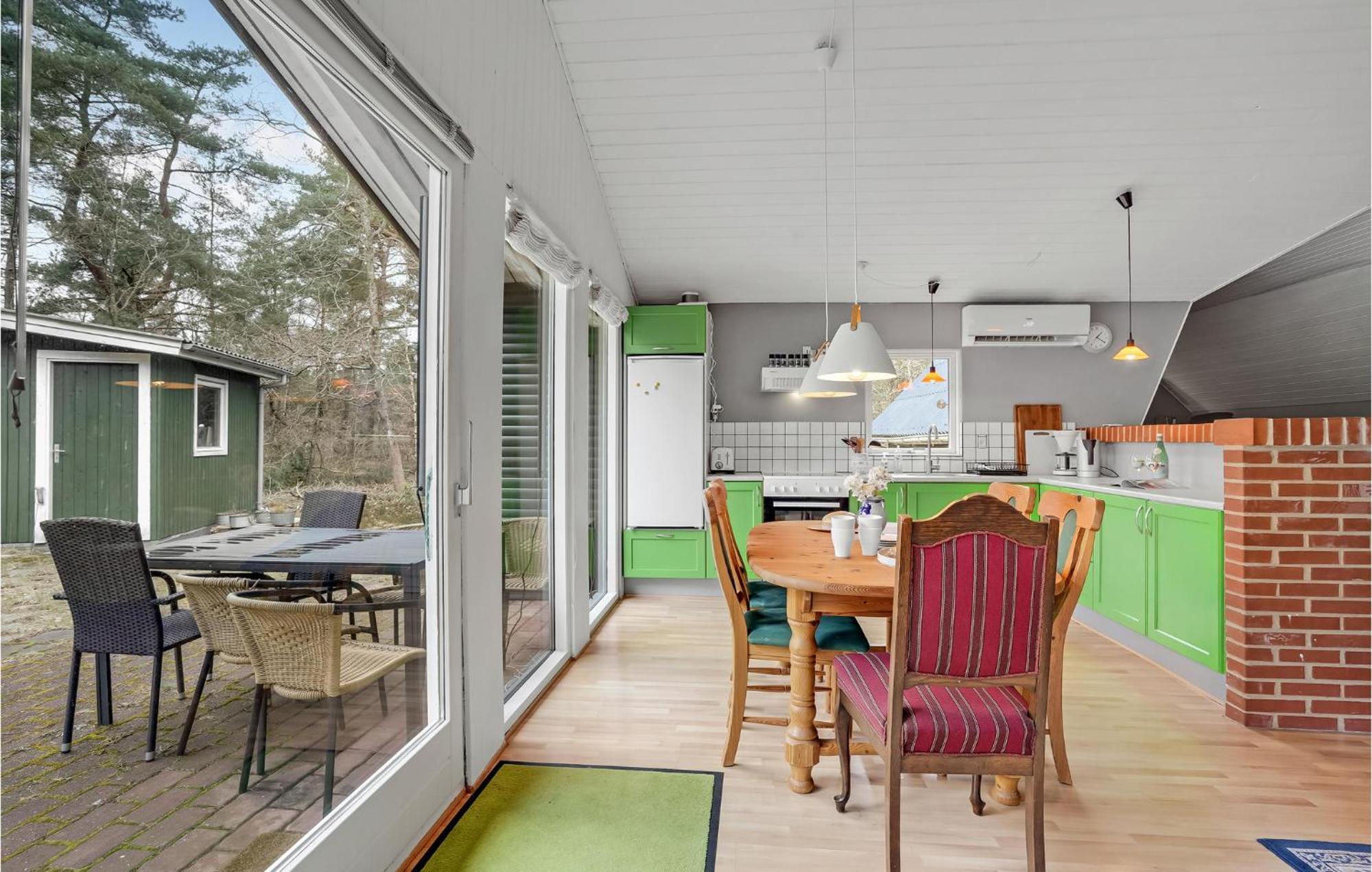 Beautiful Home In Herning With Kitchen Eksteriør billede